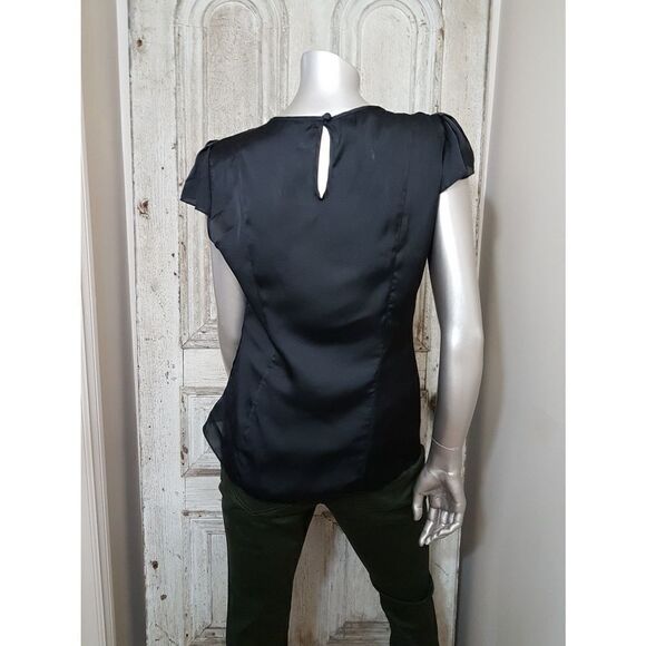 Spense Medium black blouse with floral detail. Side zipper and button back - Picture 6 of 12